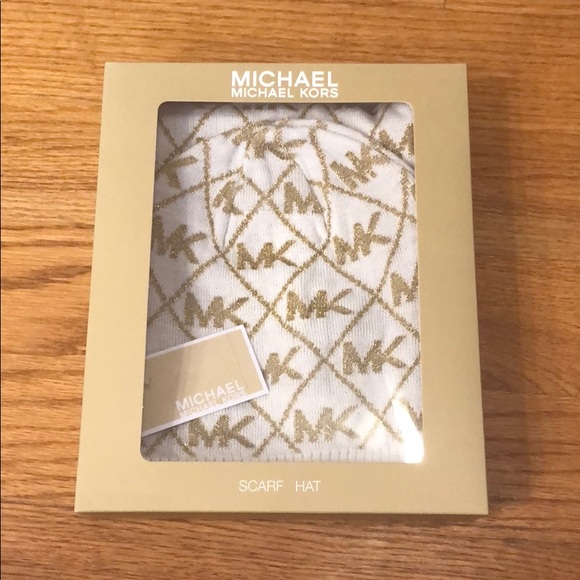 Michael Kors Accessories Michael Kors Hat And Scarf Gift Set Poshmark